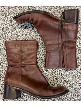 Vintage Coach, Brown leather lined ankle boots, 2 inch stacked heel